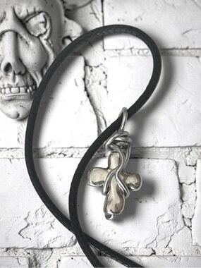 5 For $25💫Alternative Silver Cross Pendant